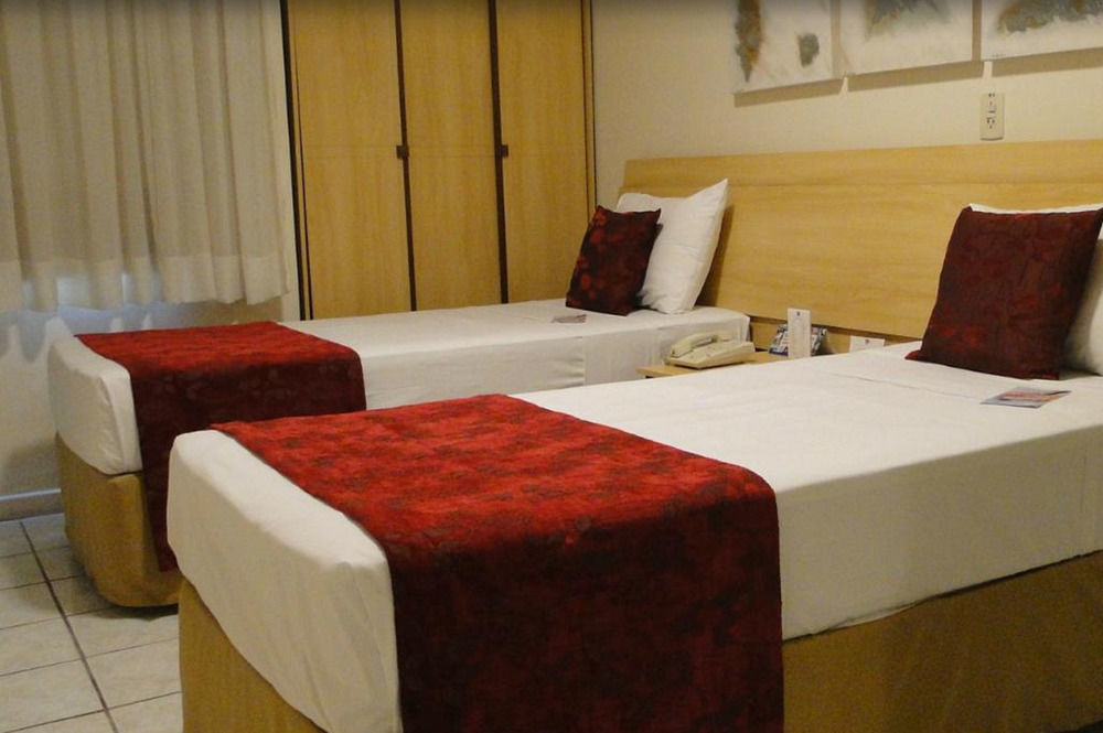 Bourbon Vitoria Hotel Extérieur photo